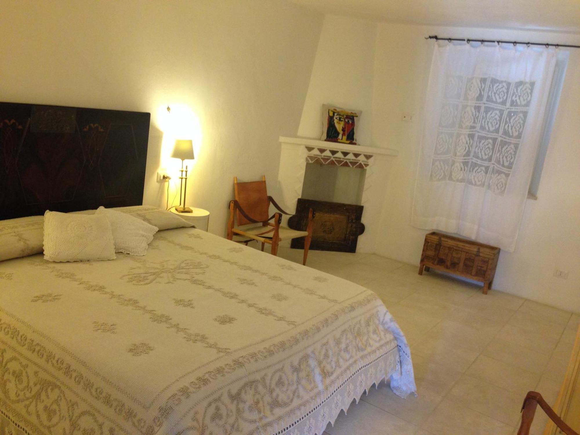 Antica Dimora La Corona San Pantaleo Kamer foto