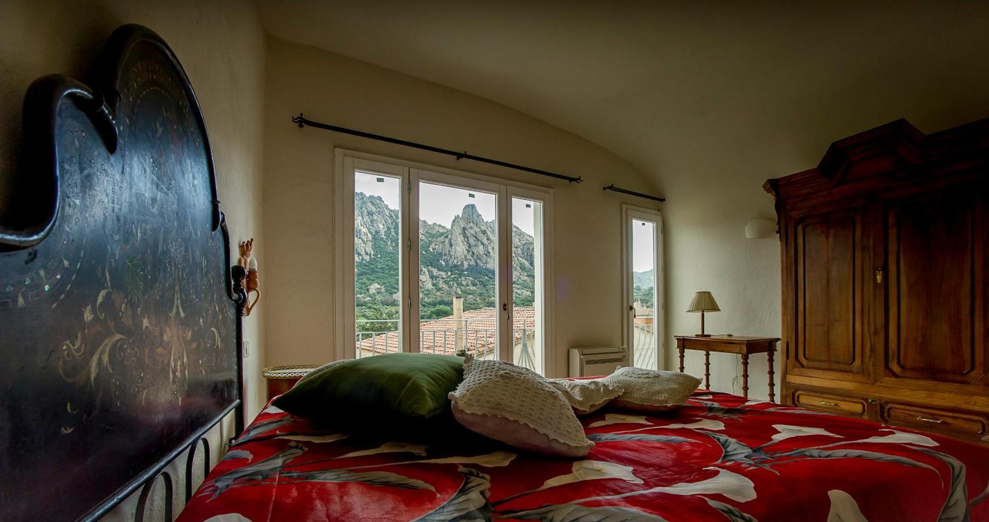 Antica Dimora La Corona San Pantaleo Buitenkant foto