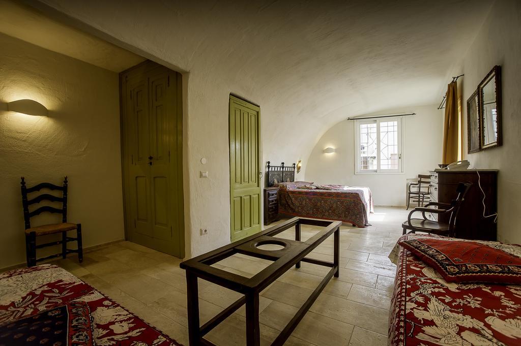 Antica Dimora La Corona San Pantaleo Kamer foto